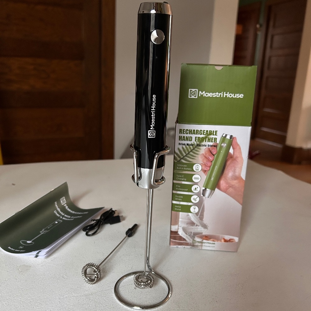 Handheld rechargeable Milk Frother